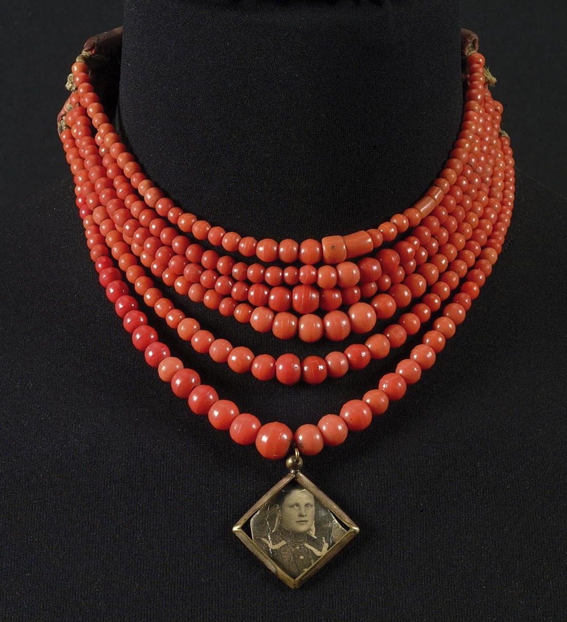 Hungarian Folk Jewellery Museum of Ethnography